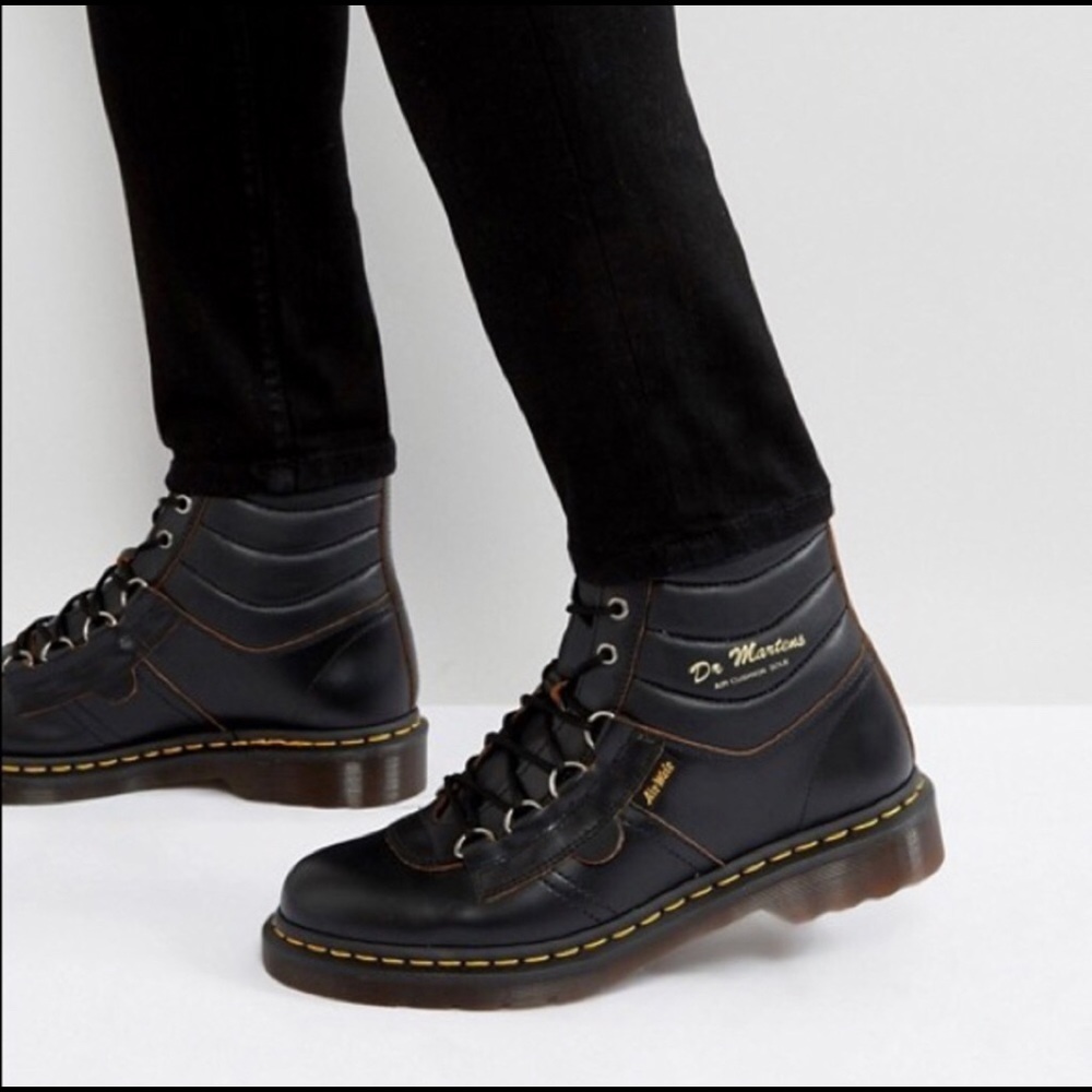 Dr. Marten Kamin Hiking Boot